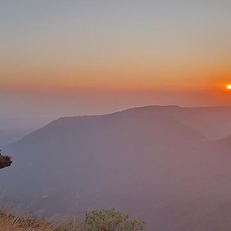 Pamilya Homestay Cherrapunji Buitenkant foto